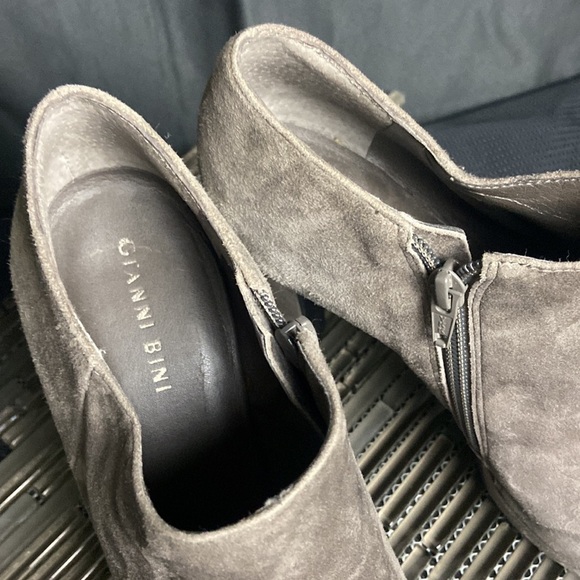 Host Pick 🎉Gianni Bini Suede Leather Booties 💕 - Picture 10 of 10